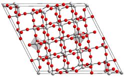 Niob(V)-oxid - Ein Vielversprechender Kandidat für Hochleistungsbatterien und Katalysatoren!